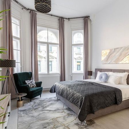 Lh Gallery Apartments Budapest Esterno foto