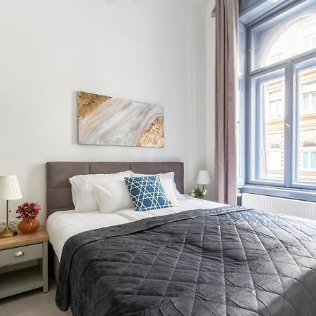 Lh Gallery Apartments Budapest Esterno foto