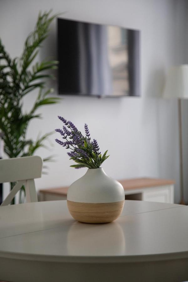 Lh Gallery Apartments Budapest Esterno foto