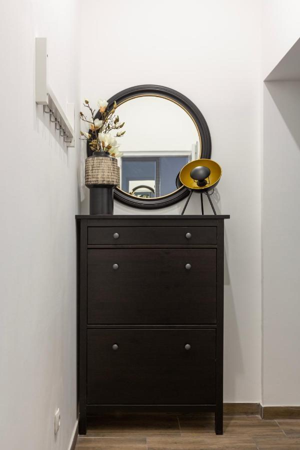 Lh Gallery Apartments Budapest Esterno foto